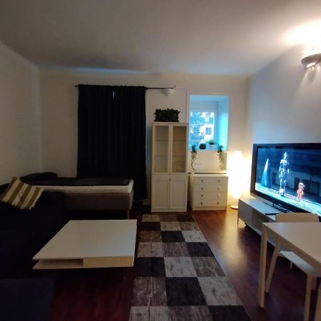 Furnished 58 M2 Restaurant In The Heart Of City ! 스톡홀름 외부 사진